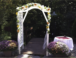 Snowy Owl Inn And Resort is a  World Class Wedding Venues Gold Member