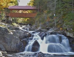 Mohawk Falls is a  World Class Wedding Venues Gold Member