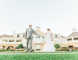 Glen Oaks Country Club is a  World Class Wedding Venues Gold Member