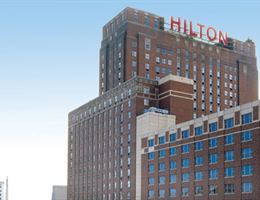 Hilton Milwaukee is a  World Class Wedding Venues Gold Member