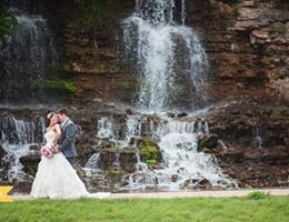 Shadow Glen Golf Club is a  World Class Wedding Venues Gold Member