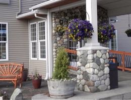 Grand View Inn And Suites is a  World Class Wedding Venues Gold Member