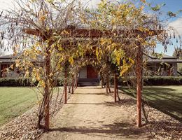 Immerse in the Yarra Valley is a  World Class Wedding Venues Gold Member