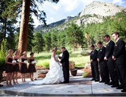 Della Terra Mountain Chateau is a  World Class Wedding Venues Gold Member