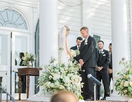 Cumberland Plantation is a  World Class Wedding Venues Gold Member
