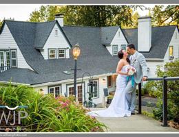 Weddings On The Hill is a  World Class Wedding Venues Gold Member