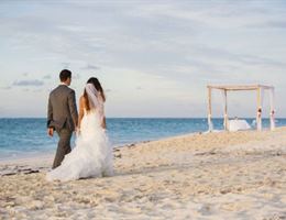 Alexandra Resort is a  World Class Wedding Venues Gold Member