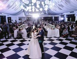 Hillcreek Gardens is a  World Class Wedding Venues Gold Member