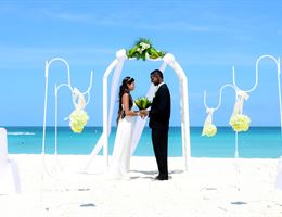 Amsterdam Manor Beach Resort is a  World Class Wedding Venues Gold Member