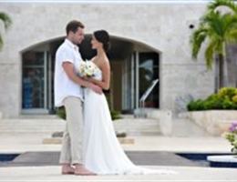 Hideaway Royalton Resort is a  World Class Wedding Venues Gold Member