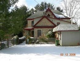 1847 Blake House Inn Bed and Breakfast is a  World Class Wedding Venues Gold Member