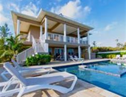 Cayman Villas is a  World Class Wedding Venues Gold Member
