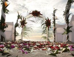 Flamingo Beach Resort Spa is a  World Class Wedding Venues Gold Member