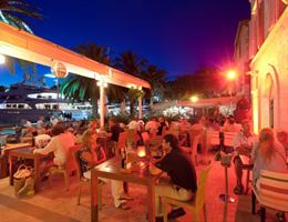 Riva Yacht Harbour Hotel is a  World Class Wedding Venues Gold Member