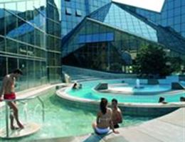 Ski Plaza Hotel is a  World Class Wedding Venues Gold Member