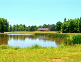 Carlee Farm is a  World Class Wedding Venues Gold Member