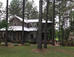 Painted Pony Vineyards is a  World Class Wedding Venues Gold Member