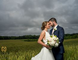 Hudson Manor Estate is a  World Class Wedding Venues Gold Member