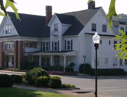 Nu Wray Inn is a  World Class Wedding Venues Gold Member