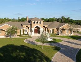 Casa Bella Estate is a  World Class Wedding Venues Gold Member