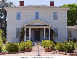 Myrtle Grove Plantation is a  World Class Wedding Venues Gold Member
