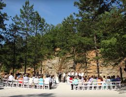 Carrigan Farms is a  World Class Wedding Venues Gold Member