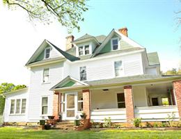 New Beginnings Historic Farm is a  World Class Wedding Venues Gold Member