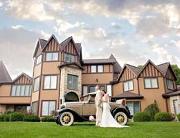 The Grand Estate at Hidden Acres is a  World Class Wedding Venues Gold Member
