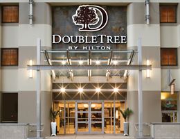 DoubleTree by Hilton Hotel and Suites Pittsburgh Downtown is a  World Class Wedding Venues Gold Member