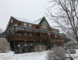 Berry Patch Bed and Breakfast is a  World Class Wedding Venues Gold Member