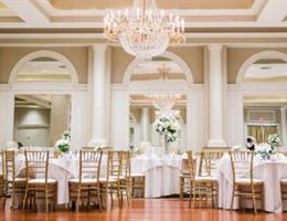 Le Pavillon is a  World Class Wedding Venues Gold Member