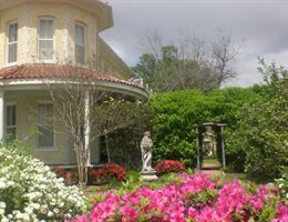 The Caldwell House is a  World Class Wedding Venues Gold Member