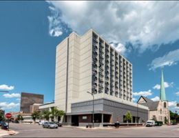 Holiday Inn Chicago North-Evanston is a  World Class Wedding Venues Gold Member