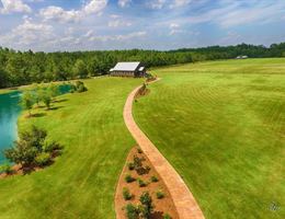 Hidden Acres Cabin and Pavilion is a  World Class Wedding Venues Gold Member