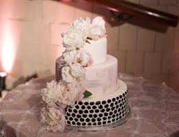 Crowne Plaza Chicago SW - Burr Ridge is a  World Class Wedding Venues Gold Member