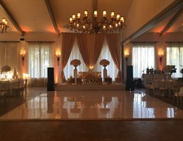 Castlewood Country Club is a  World Class Wedding Venues Gold Member