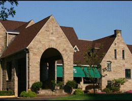 Williams Country Club is a  World Class Wedding Venues Gold Member