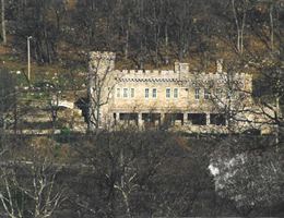 Berkely Springs Castle is a  World Class Wedding Venues Gold Member