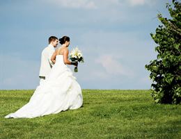On Sunny Slope Farm is a  World Class Wedding Venues Gold Member