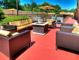 Courtyard Burlington NC is a  World Class Wedding Venues Gold Member