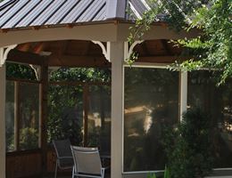 DoubleTree by Hilton Hotel Fayetteville is a  World Class Wedding Venues Gold Member