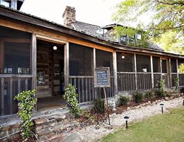 Blackberry Lane Farm is a  World Class Wedding Venues Gold Member