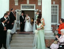Hillcrest Manor B And  B is a  World Class Wedding Venues Gold Member
