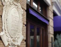 The Battle House Renaissance Mobile Hotel And Spa is a  World Class Wedding Venues Gold Member