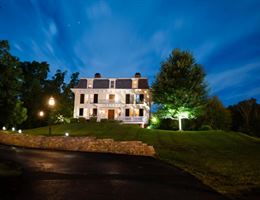 Chestnut Hill Bed And Breakfast is a  World Class Wedding Venues Gold Member