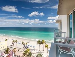 Hollywood Beach Marriott is a  World Class Wedding Venues Gold Member