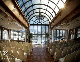 Doolan's Shore Club is a  World Class Wedding Venues Gold Member