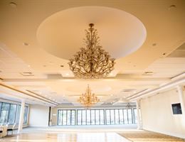 The Estate at Farrington Lake is a  World Class Wedding Venues Gold Member