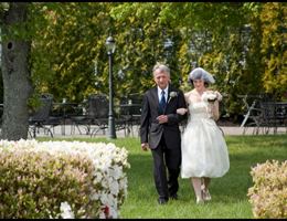 Peppadew Fresh Vineyard and Winery is a  World Class Wedding Venues Gold Member