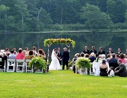 Club Getaway Wedding Weekends is a  World Class Wedding Venues Gold Member